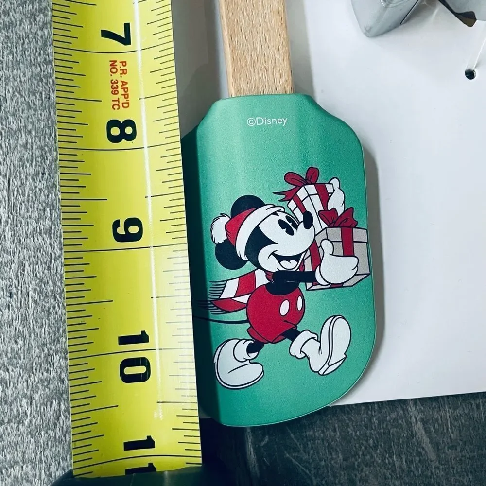 Disney Mickey Minnie Mouse Cookie Baking Utensils Christmas Holiday Gift Set